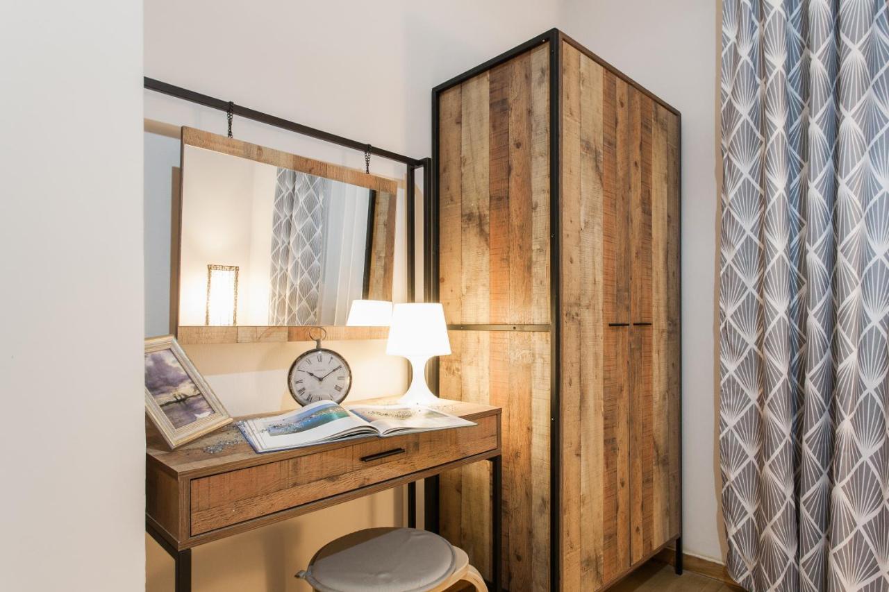 Syntagma Private Sweet Safe Double Rooms With Shared Bathroom Athens Exterior photo