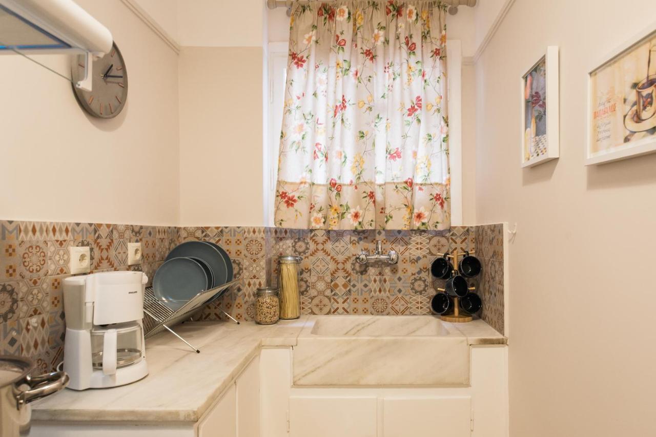 Syntagma Private Sweet Safe Double Rooms With Shared Bathroom Athens Exterior photo