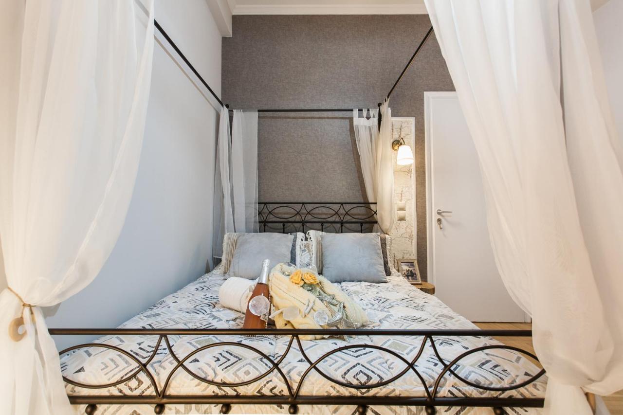 Syntagma Private Sweet Safe Double Rooms With Shared Bathroom Athens Exterior photo